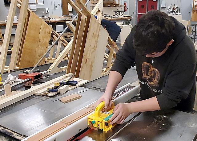 isaiah table saw drawer stock